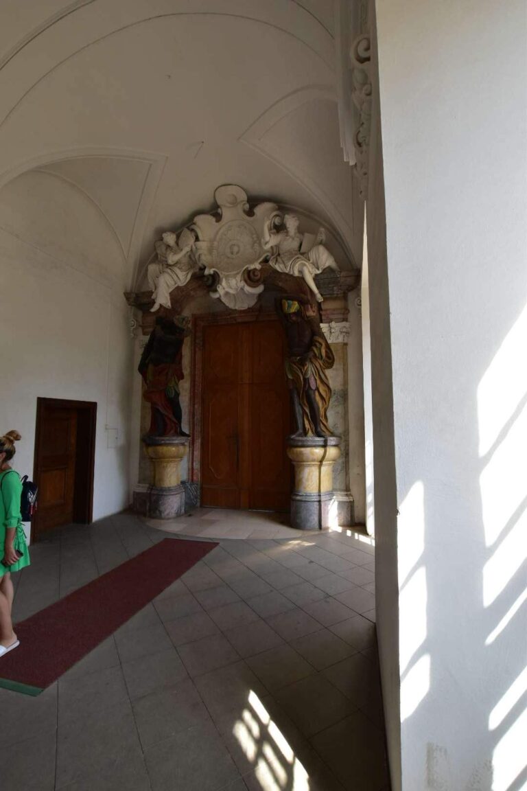 Wnętrze klasztoru w Lubiążu zdjęcie 7