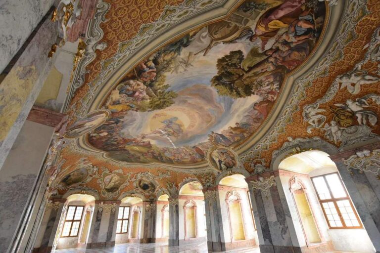 Odrestaurowana sala w klasztorze w Lubiążu zdjęcie 4