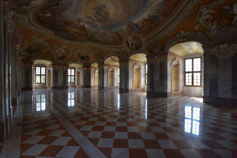 Odrestaurowana sala w klasztorze w Lubiążu zdjęcie 5