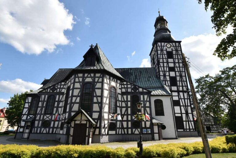 Zabytkowy kościół łaski św. Andrzeja Boboli w Miliczu