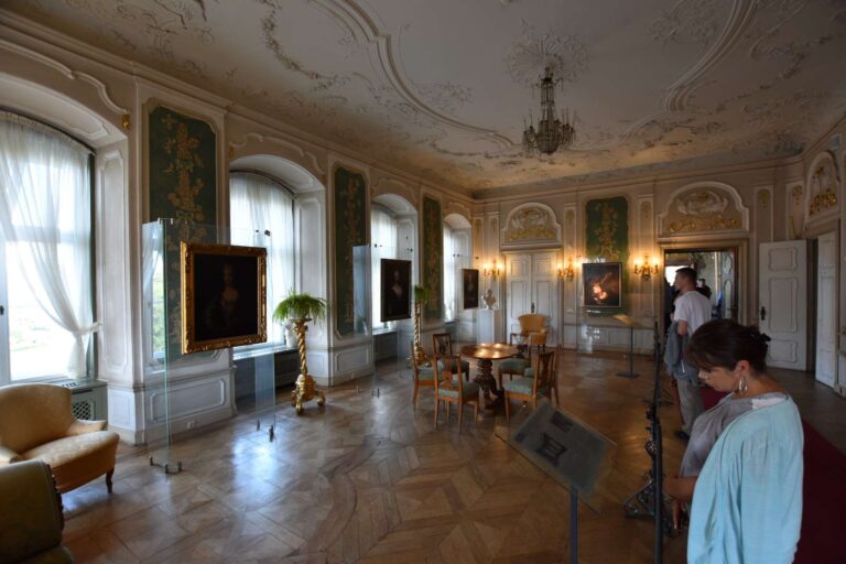 Umeblowany pokój zdjęcie 2