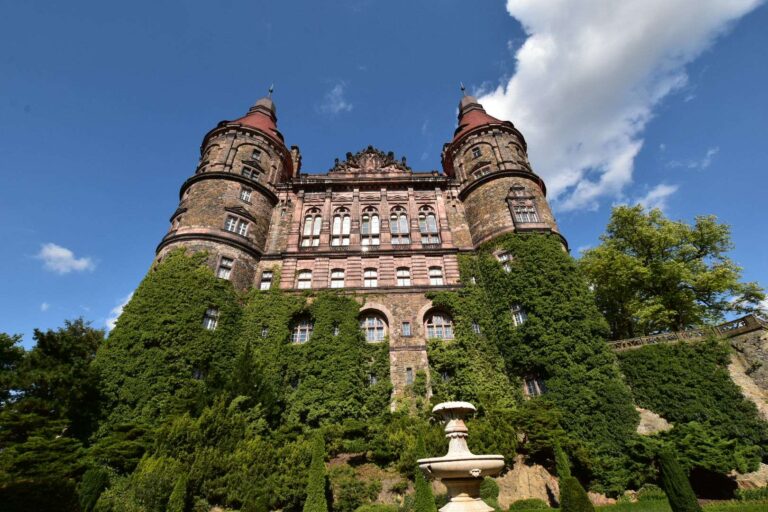 Tylna ściana zamku Książ