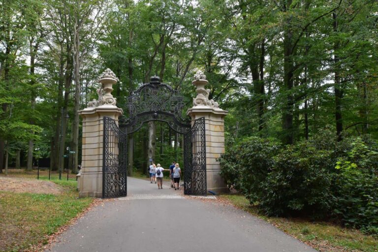 Brama wjazdowa na teren zamku Książ