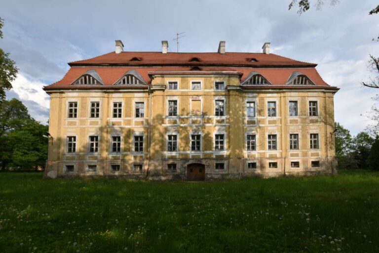 Pałac w Sułowie Pałac w Sułowie