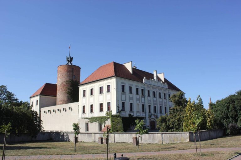 Zamek w Głogowie, Andrzej Otrębski CC BY-SA 4.0, źródło: Wikipedia Zamek w Głogowie, Andrzej Otrębski CC BY-SA 4.0, źródło: Wikipedia