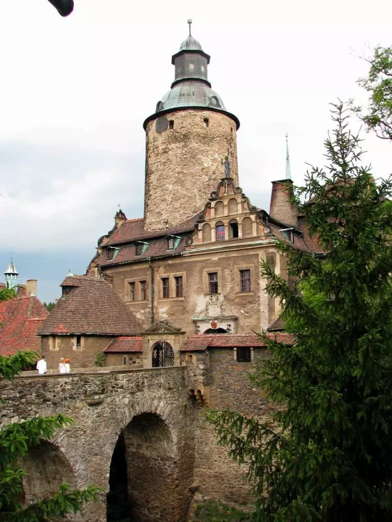 Zamek Czocha widok od frontu