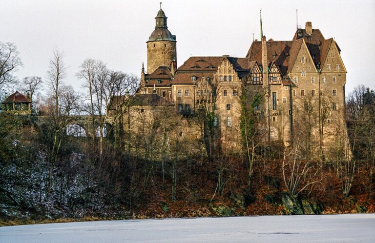 Zamek Czocha, autor: Jerzy Strzelecki, licencja: CC BY-SA 3.0, źródło:wikipedia.org